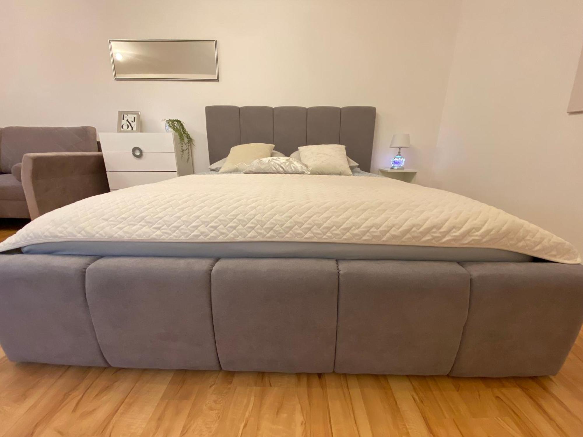 Apartament Rodzinny Z Ogrodem 치에신 외부 사진